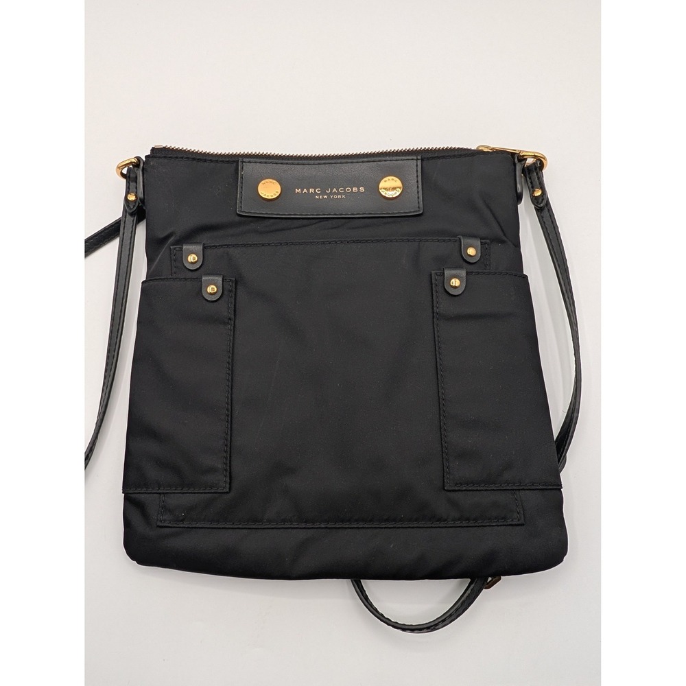 Marc Jacobs Black Nylon Crossbody Bag Gold Hardware Slim Messenger Messenger Bag